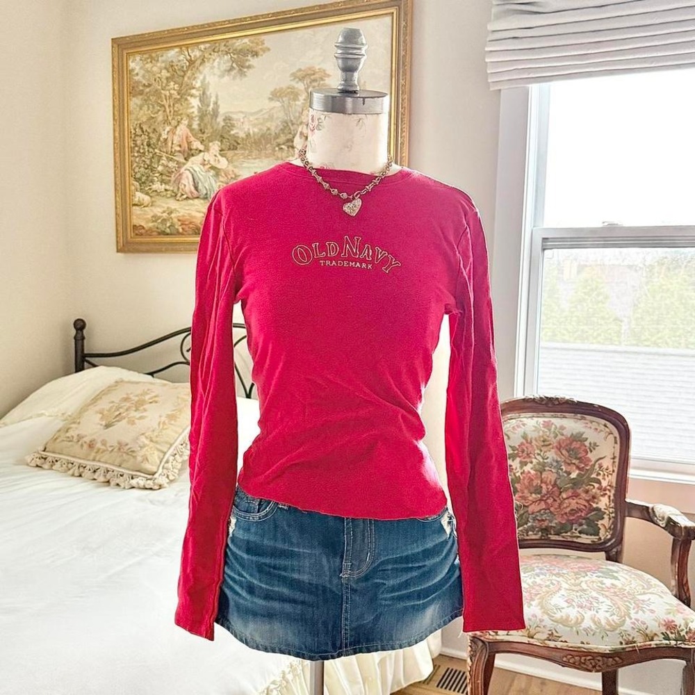 Red long sleeve Old‎ Navy size medium